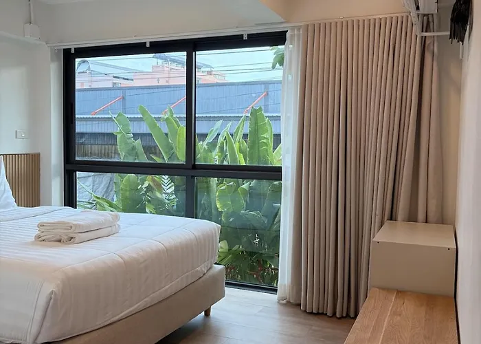Apartment 2 Bed & 2 Bath Suite, 2nd Floor Bangkok