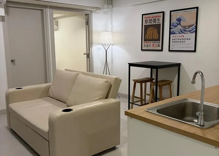 2 Bed & 2 Bath Suite, 2nd Floor Apartment