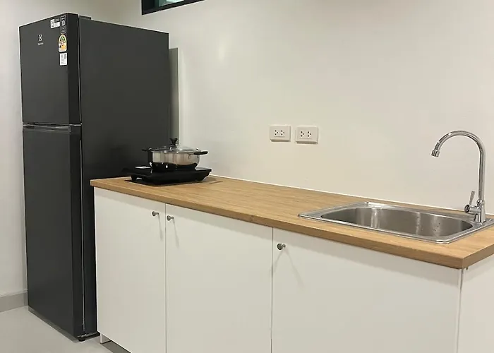 2 Bed & 2 Bath Suite, 2nd Floor Bangkok