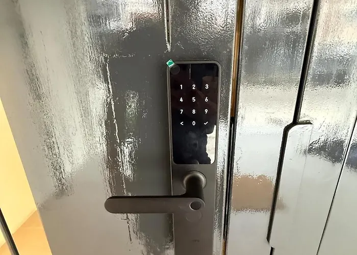 Apartment 2 Bed & 2 Bath Suite, 2nd Floor Bangkok