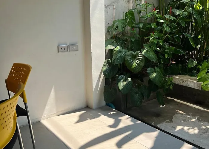 Apartment 2 Bed & 2 Bath Suite, 2nd Floor